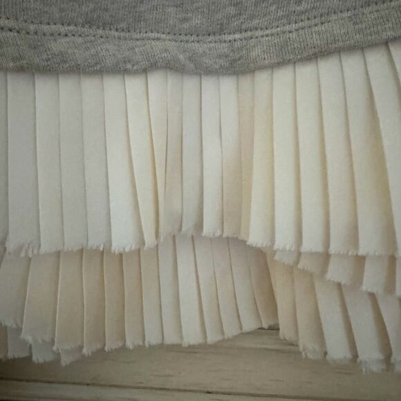 J. Crew gray long sleeved crew neck sweatshirt w layered pleated silk hem M NWOT - Picture 2 of 12